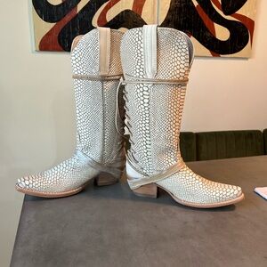 Women's White Western Boots